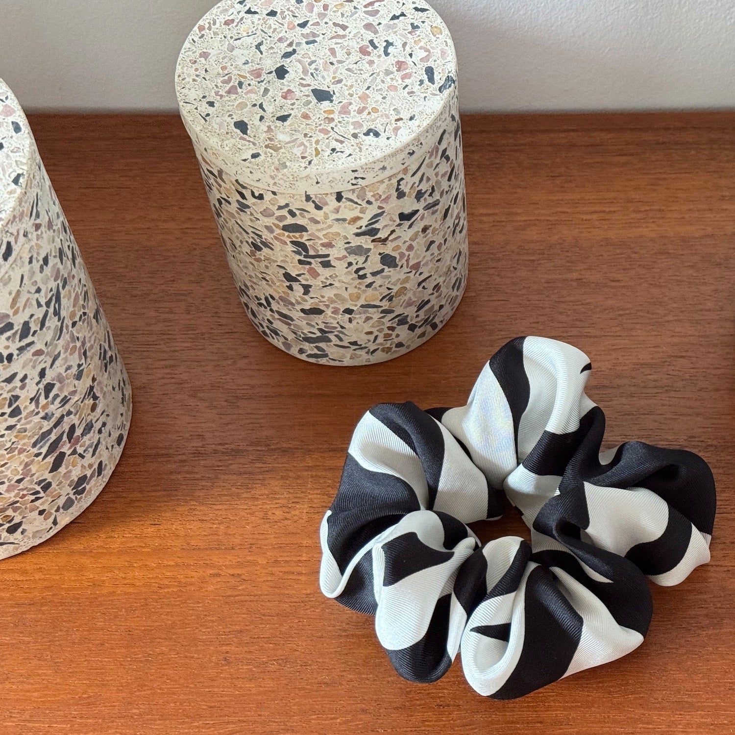 SILK SCRUNCHIE